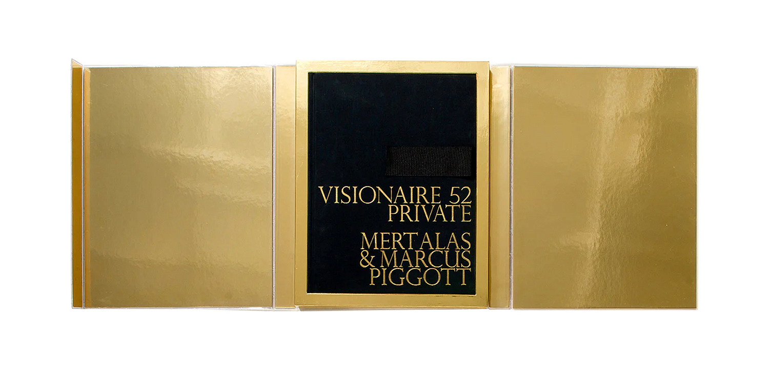 Уникальная коллекционная книга VISIONAIRE 52 PRIVATE LOUIS VUITTON Уникальная коллекционная книга VISIONAIRE 52 PRIVATE LOUIS VUITTON - Loft-Concept в Волгограде