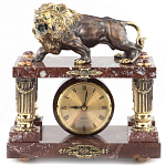 Часы настольные из креноида и бронзы с декором в виде льва Lion Stone Clock варинант исполнения - 1 | Loft Concept в Волгограде