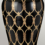 Настольная лампа с керамическим основанием с золотистым решетчатым узором и белым плиссированным абажуром Elstead Lighting варинант исполнения - 10 | Loft Concept в Волгограде