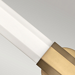 Бра для ванных комнат горизонтальное с длинным белым матовым плафоном в форме шестиугольника на круглом основании Hinkley варинант исполнения - 10 | Loft Concept в Волгограде