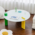 Дизайнерский журнальный стол с круглой белой столешницей на 3-х геометрических ножках Tajefox варинант исполнения - 1 | Loft Concept в Волгограде