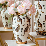 Ваза белая овальная с рисунком леопардов и золотыми акцентами LEOPARD Collection варинант исполнения - 5 | Loft Concept в Волгограде