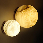 Настенно-потолочный светильник с плафоном в форме шара из алебастра Cryptocrystalline Stone варинант исполнения - 2 | Loft Concept в Волгограде