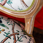 Стул из массива бука бежевый с изображением птиц и цветов Beige Green Chinoiserie Peach Garden Chair варинант исполнения - 4 | Loft Concept в Волгограде