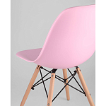 Пластиковый стул на ножках из массива бука Eames Pink варинант исполнения - 3 | Loft Concept в Волгограде