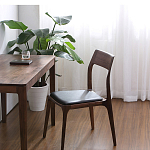 Стул деревянный с мягким сиденьем из черной натуральной кожи Moon Walnut Furniture варинант исполнения - 2 | Loft Concept в Волгограде