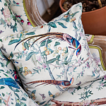 Подушка декоративная с изображением птицы в саду Beige Chinoiserie Birds in the Garden Cushion варинант исполнения - 2 | Loft Concept в Волгограде