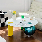 Дизайнерский журнальный стол с круглой белой столешницей на 3-х геометрических ножках Tajefox варинант исполнения - 2 | Loft Concept в Волгограде