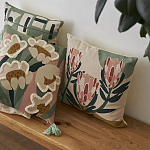 Подушка с цветочным принтом Blooming Elegance Lily варинант исполнения - 7 | Loft Concept в Волгограде