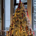 Комплект Новогодней Елки вместе с серебряной мишурой и красными лентами варинант исполнения - 2 | Loft Concept в Волгограде