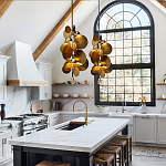 Люстра креативная из дисков цвета латунь Constellation Light and Style варинант исполнения - 4 | Loft Concept в Волгограде