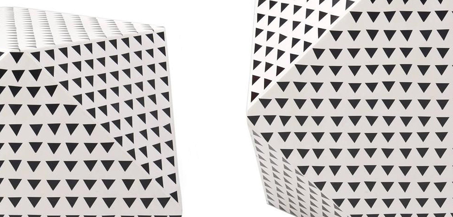 Triangular Black and White Geometric side table Triangular Black and White Geometric side table - Loft-Concept в Волгограде