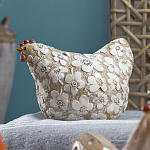 Статуэтка курица с резными белыми цветами на бежевой фактурной поверхности Rustic Chicken варинант исполнения - 3 | Loft Concept в Волгограде