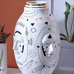 Ваза с декоративными лицами и графическими элементами в виде сердец и символов Faces of Imagination варинант исполнения - 4 | Loft Concept в Волгограде