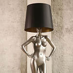 Лампа MANNEQUIN LAMP с абажуром руки на талии варинант исполнения - 4 | Loft Concept в Волгограде