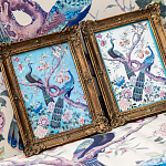 Постер в раме в стиле шинуазри Павлины на дереве Chinoiserie Imperial Garden Peacocks on a Tree Poster варинант исполнения - 3 | Loft Concept в Волгограде