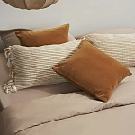 Чехол на подушку горчичного цвета с бахромой и объемным узором Ethnic mix варинант исполнения - 7 | Loft Concept в Волгограде