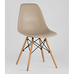 Пластиковый стул на ножках из массива бука Eames Beige варинант исполнения - 1 | Loft Concept в Волгограде