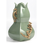 Ваза зеленого цвета из фарфора с бронзовыми ручками в виде драконов и рельефным цветочным декором Eden Garden porcelain and bronze варинант исполнения - 1 | Loft Concept в Волгограде