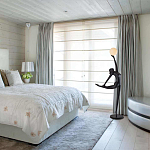 Торшер черная статуэтка Девушка Girl Carries Light Balls варинант исполнения - 3 | Loft Concept в Волгограде