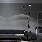 Торшер с изогнутой черной металлической стойкой и цилиндрическим плафоном Davide Groppi варинант исполнения - 6 | Loft Concept в Волгограде