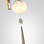 Бра с шарообразным плафоном из белого стекла с подвеской из камня Agatelle варинант исполнения - 5 | Loft Concept в Волгограде