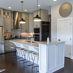 Подвесной светильник с круглым белым плафоном в индустриальном стиле Feiss варинант исполнения - 7 | Loft Concept в Волгограде