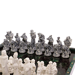 Шахматы Русские сказки с доской из натурального камня Змеевик Decorative Thematic Chess варинант исполнения - 2 | Loft Concept в Волгограде