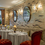 Обои ручная роспись Fishes Blue Pearl on Tarnished Silver gilded silk with pearlescent antiquing варинант исполнения - 7 | Loft Concept в Волгограде