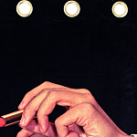 Штора Seletti Lipstick Black варинант исполнения - 1 | Loft Concept в Волгограде