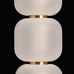 Подвесной светильник с 3-мя округлыми матовыми плафонами из белого стекла Golden Swirl варинант исполнения - 6 | Loft Concept в Волгограде