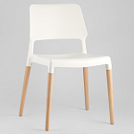 Пластиковый стул на ножках из массива бука Ferret White варинант исполнения - 2 | Loft Concept в Волгограде
