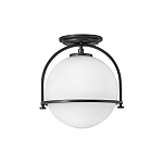 Потолочный светильник с плафоном в форме белого матового шара Hinkley варинант исполнения - 1 | Loft Concept в Волгограде