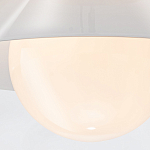 Потолочный светильник в форме конуса с белым шарообразным плафоном Quintiesse варинант исполнения - 3 | Loft Concept в Волгограде