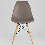 Пластиковый стул на ножках из массива бука Eames Cappuccino варинант исполнения - 3 | Loft Concept в Волгограде