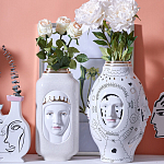 Ваза с декоративными лицами и графическими элементами в виде сердец и символов Faces of Imagination варинант исполнения - 2 | Loft Concept в Волгограде