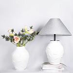 Декоративная ваза белая керамическая с абстрактным объемным декором Molecule Collection варинант исполнения - 4 | Loft Concept в Волгограде