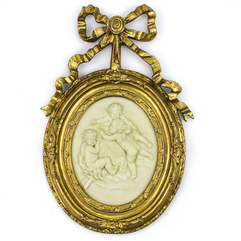 Аксессуар на стену Cameo with Putti Золотой Молочный Аксессуар на стену Cameo with Putti Золотой Молочный в Волгограде | Loft Concept