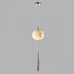 Подвесной светильник с шарообразным плафоном из белого стекла с подвеской из камня и кисточкой Agatelle варинант исполнения - 4 | Loft Concept в Волгограде