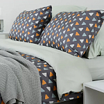 Постельное белье из сатина с принтом треугольники 150х200 см Triangular Dreams варинант исполнения - 7 | Loft Concept в Волгограде