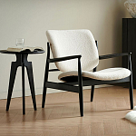 Кресло с каркасом и ножками из древесины и мягкими сиденьем и спинкой Venice варинант исполнения - 1 | Loft Concept в Волгограде