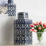 Ваза с крышкой и графическим узором в сине-белых цветах Blue & White Ornament  варинант исполнения - 6 | Loft Concept в Волгограде