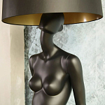 Лампа MANNEQUIN LAMP с абажуром модельный позинг варинант исполнения - 4 | Loft Concept в Волгограде