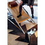 Дизайнерское кресло на металлическом каркасе с подставкой для ног Poltronova Mies Armchair варинант исполнения - 8 | Loft Concept в Волгограде