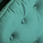 Кресло с мягкой обивкой из велюра на 4-х ножках из массива березы Scarlett Armchair green варинант исполнения - 4 | Loft Concept в Волгограде