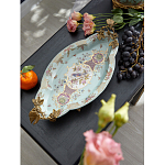 Блюдо овальное из голубого фарфора с ручками в виде бабочек и цветочным рисунком Blue Garden варинант исполнения - 3 | Loft Concept в Волгограде