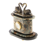 Часы настольные из натурального камня с декором в виде двух лебедей Swans Stone Clock варинант исполнения - 2 | Loft Concept в Волгограде