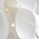Люстра белая каплевидной формы из цветков лилии White Natural Lines варинант исполнения - 3 | Loft Concept в Волгограде