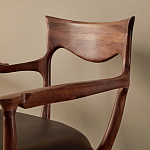 Кушетка с деревянным каркасом и сиденьем из коричневой натуральной кожи Moon Walnut Furniture варинант исполнения - 3 | Loft Concept в Волгограде