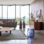 Фигурный приставной столик бордового цвета  AMORPHOUS варинант исполнения - 6 | Loft Concept в Волгограде